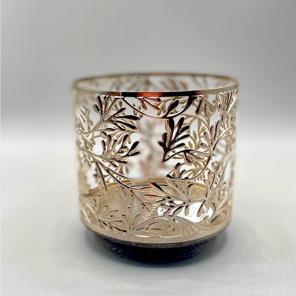Bath & Body Works Shining Silver Color Leaf Pattern THREE WICK CANDLE holder - Picture 5 of 7